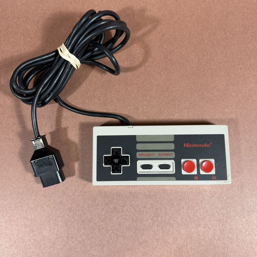 Official Nintendo Controller NES-004 Nintendo Entertainment System